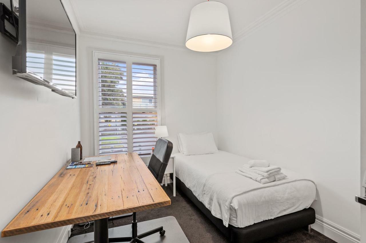 Work Sleep Live Melbourne Bed & Breakfast Ngoại thất bức ảnh